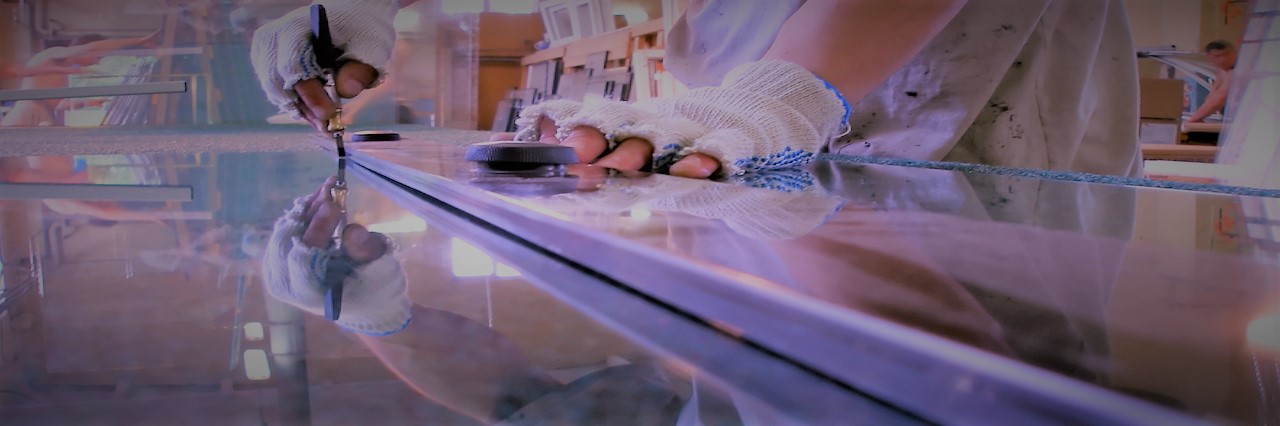 Slider, Glass Cutting Service in Chelsea, SW3